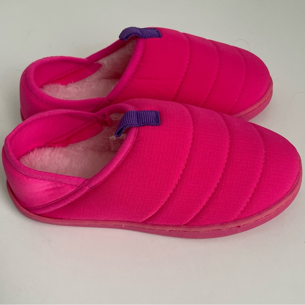 WONDER NATION TODDLER GIRLS SLIPPERS SIZE 11/12.